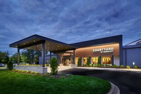 Courtyard by Marriott Chicago Lincolnshire
