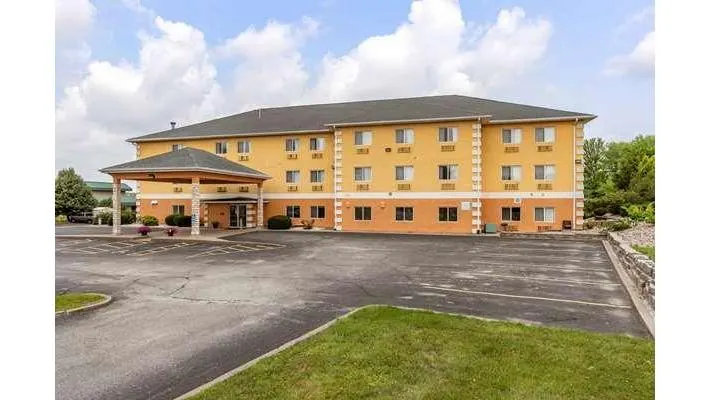 Comfort Inn Muscatine near Hwy 61