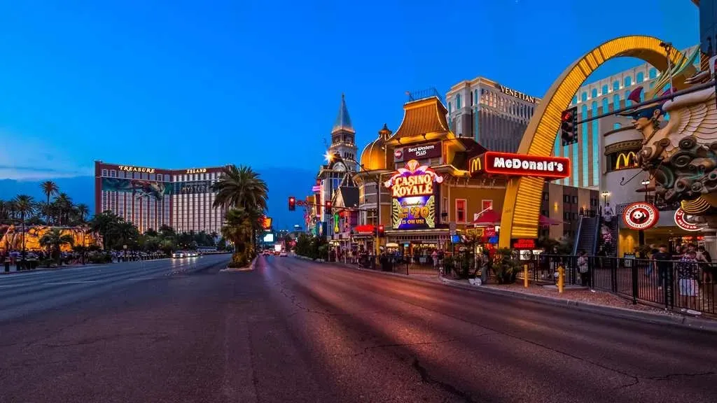 Best Western Plus Casino Royale–Center Strip