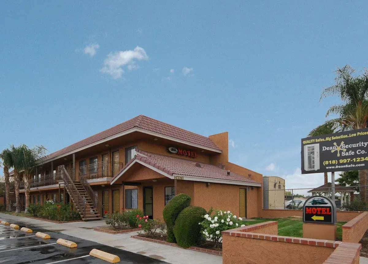 Santa Clarita Motel - Six Flags Magic Mountain - Valencia