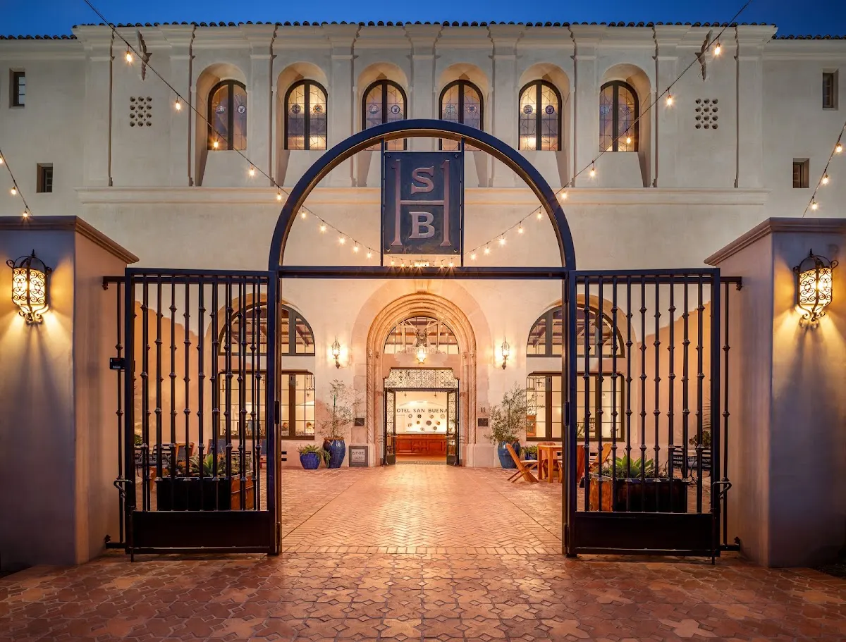 Hotel San Buena