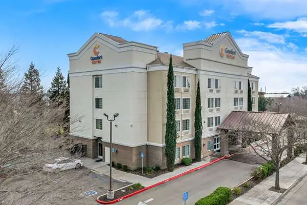 Comfort Suites Clovis - Fresno