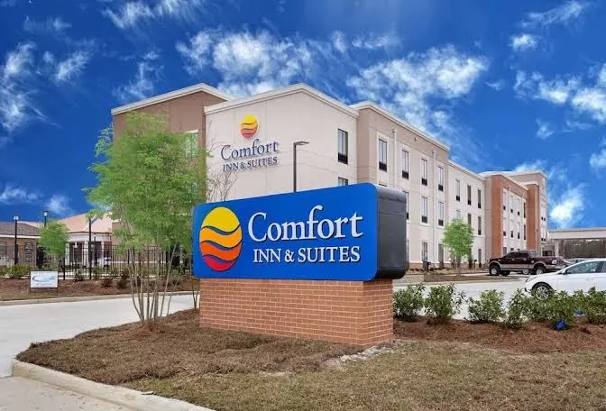 Pennant Hotel & Suites