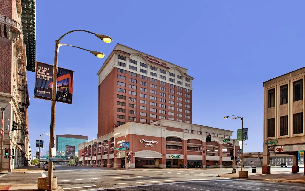 Hampton Inn St. Louis-Downtown (At the Gateway Arch)