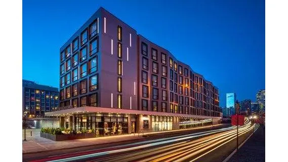AC Hotel by Marriott Boston Downtown