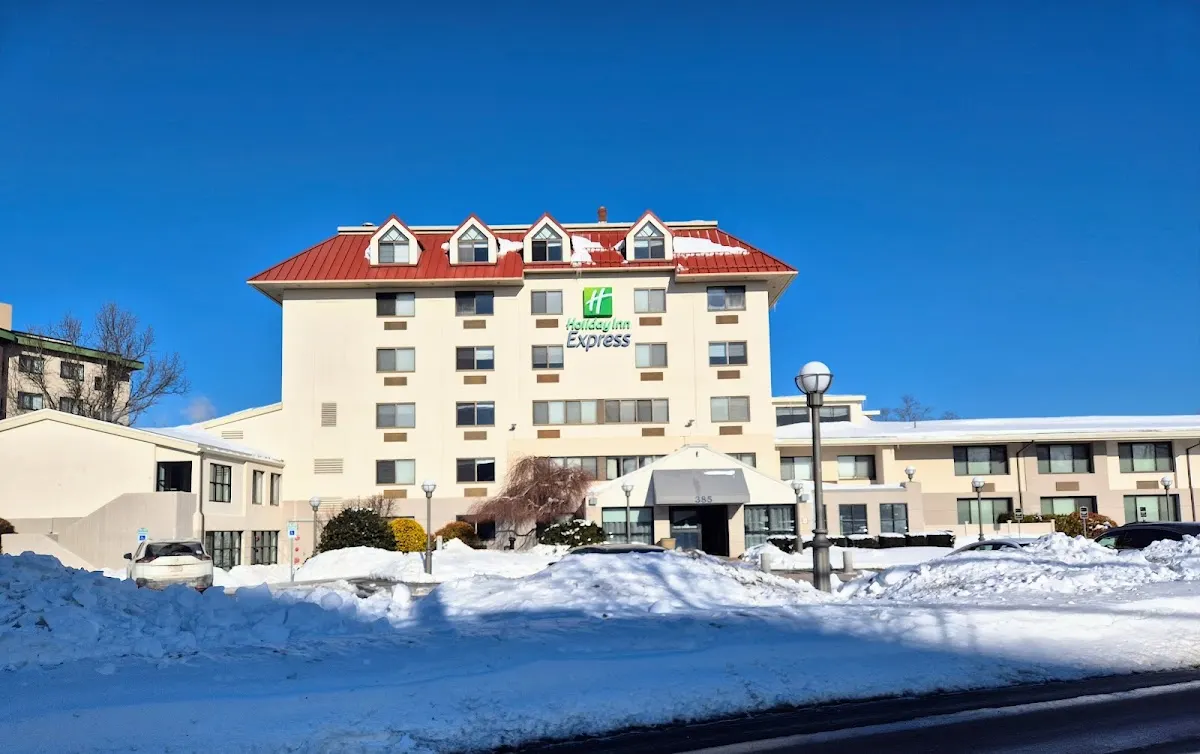 Holiday Inn Express Boston-Waltham by IHG