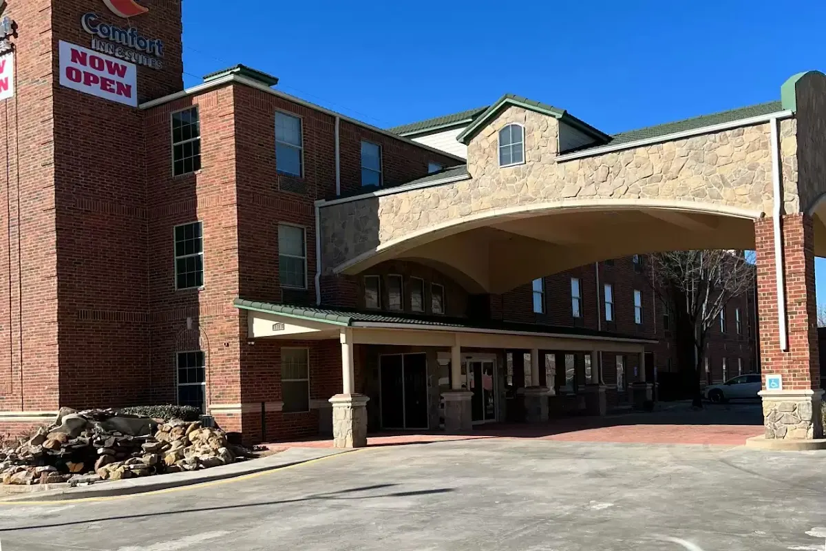 Comfort Inn & Suites