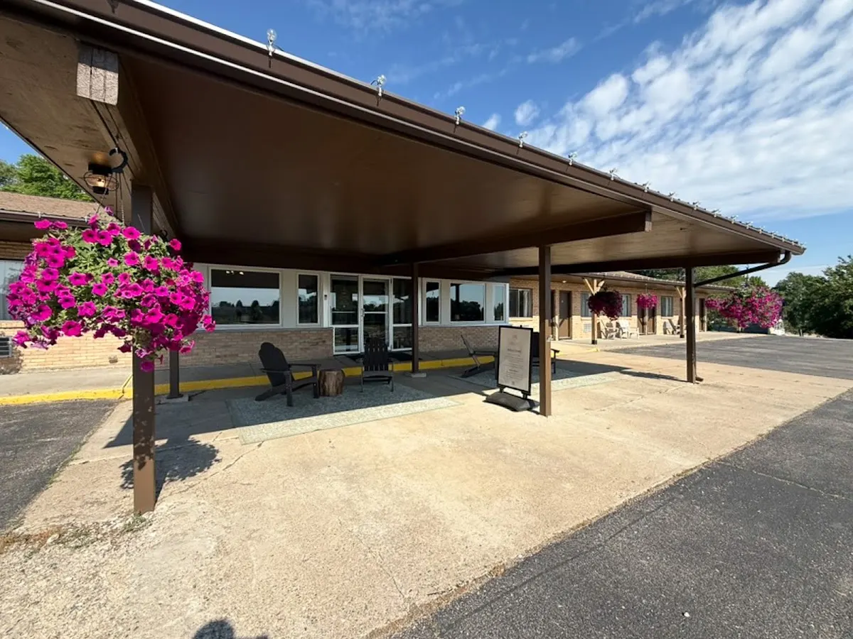 The Trail Inn - Slayton