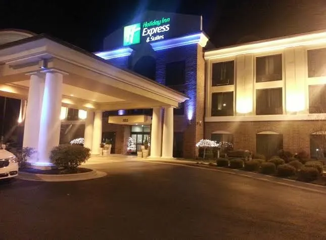 Holiday Inn Express & Suites Dyersburg by IHG