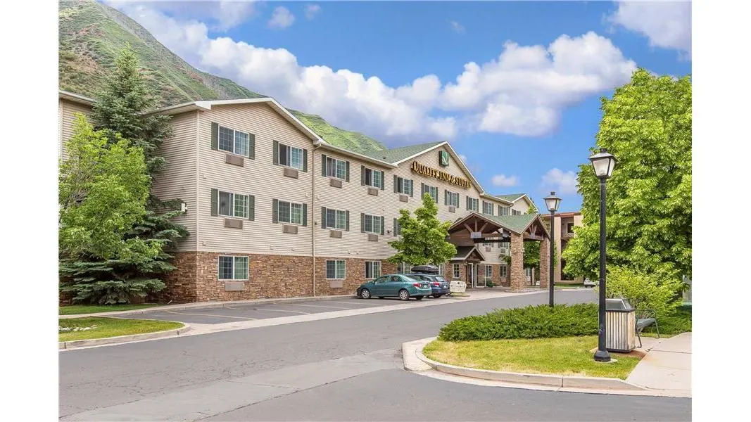 Quality Inn & Suites On The River