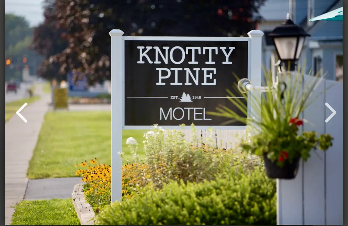 Knotty Pine Motel