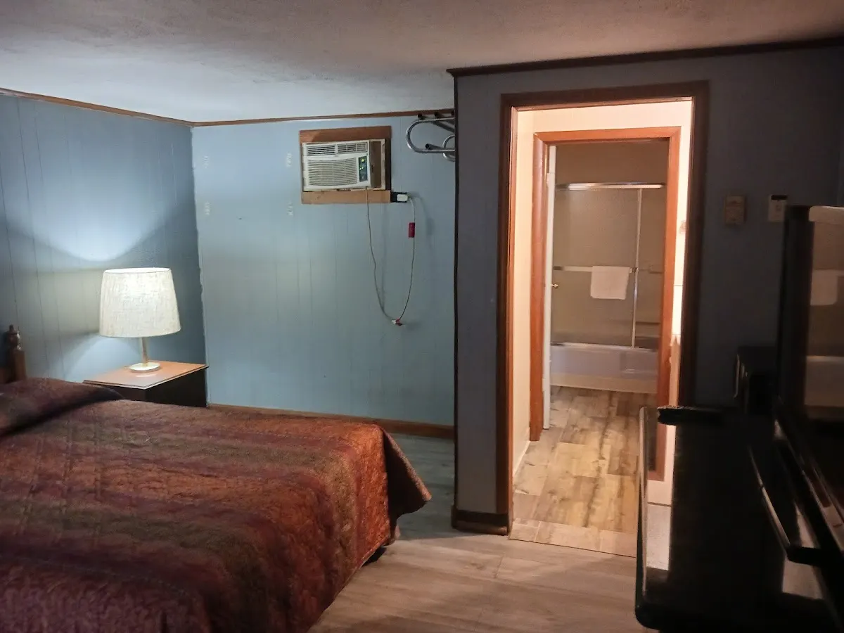Country Inn Motel & RV
