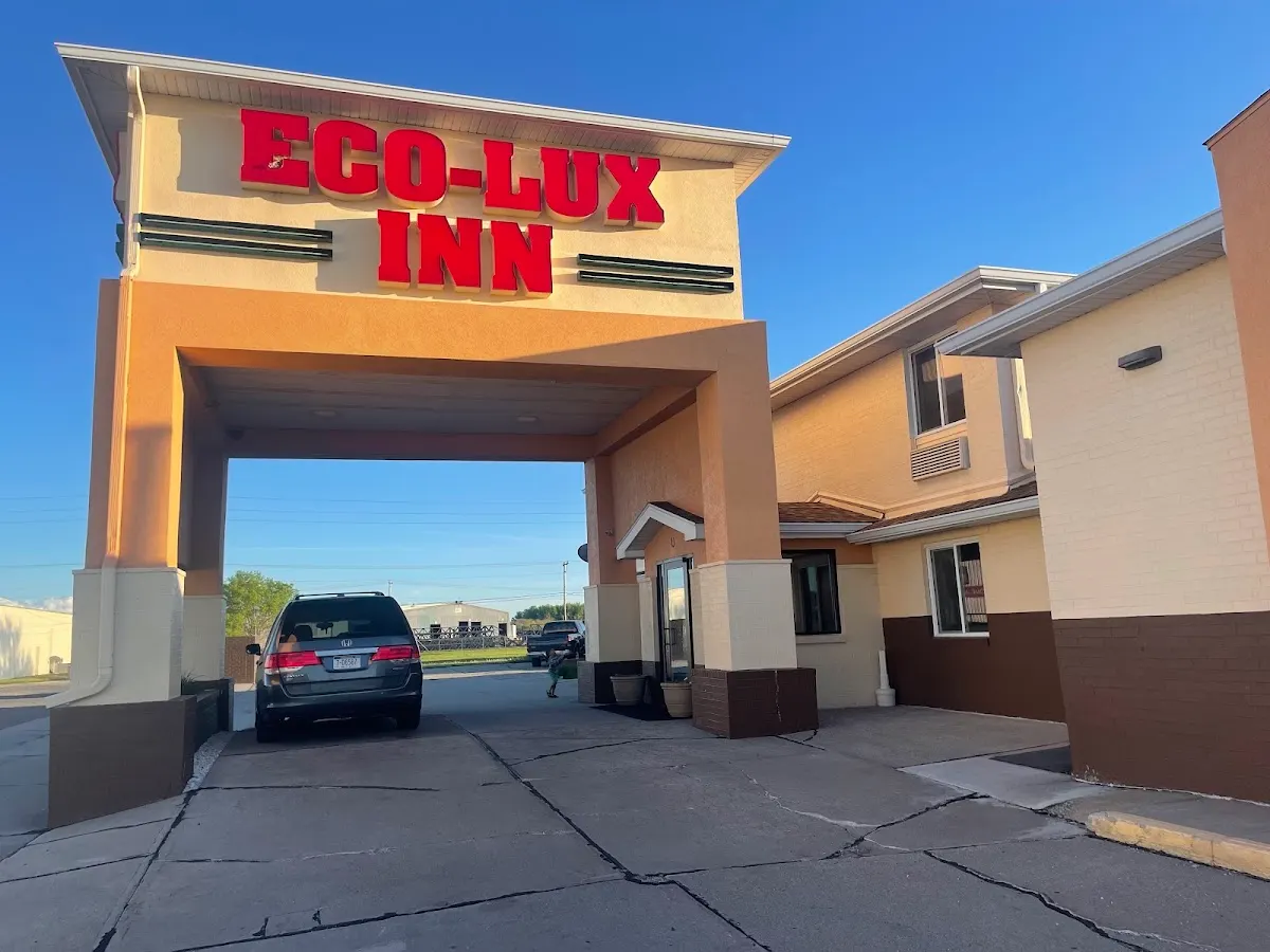 Eco-Lux Inn