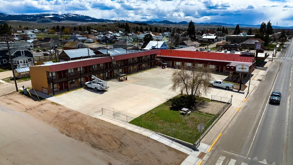 Old Montana Inn