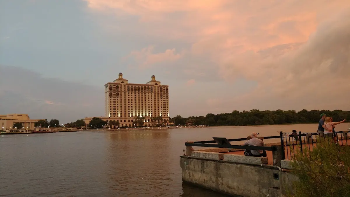 Staybridge Suites Savannah Historic District, an IHG Hotel