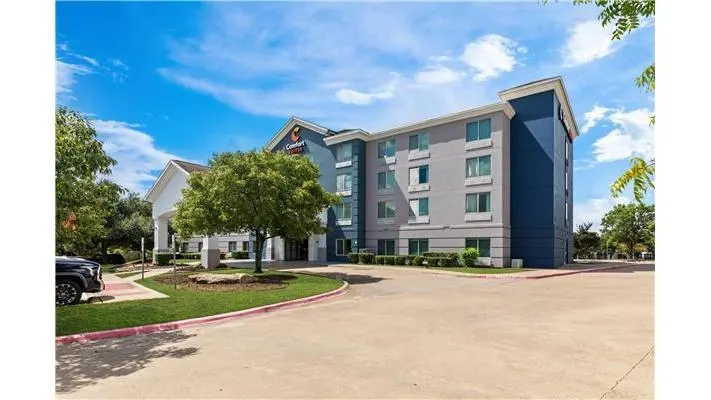 Comfort Suites Austin Airport
