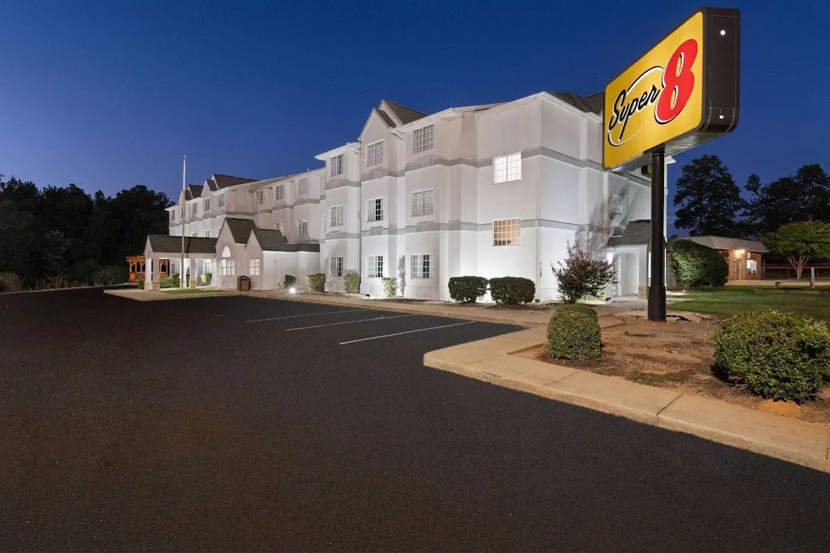 Super 8 by Wyndham Harbison/Parkridge Hospital