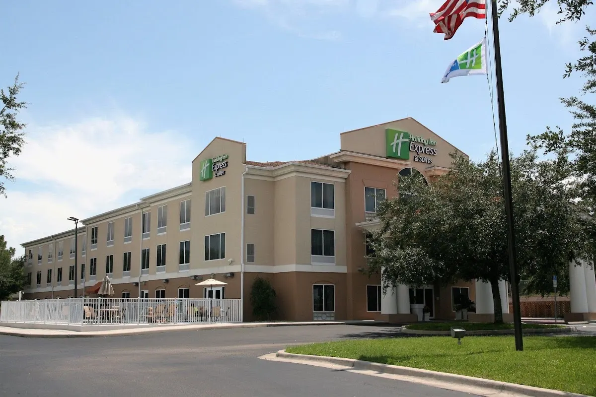Holiday Inn Express & Suites Brooksville West by IHG