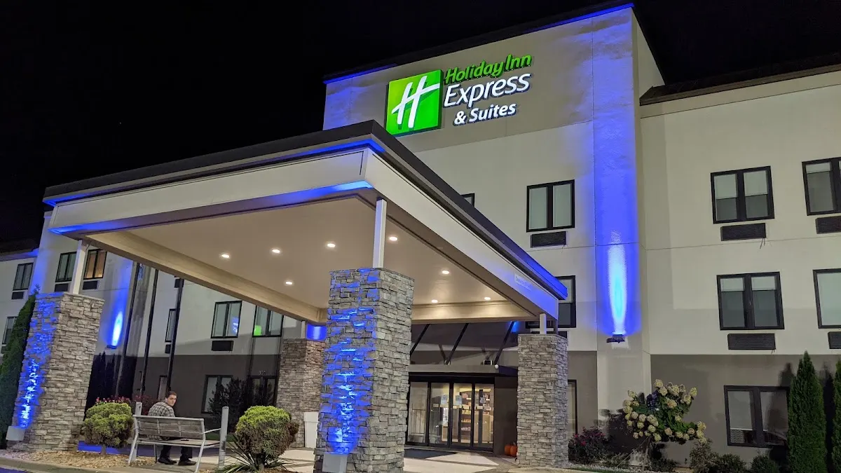 Holiday Inn Express & Suites Madison by IHG