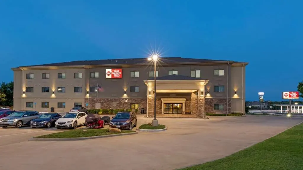 Best Western Plus Red River Inn