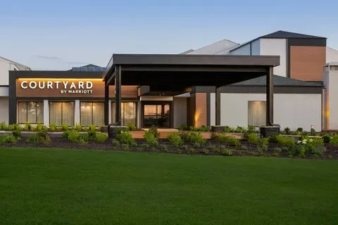 Courtyard by Marriott Minneapolis-St. Paul Airport