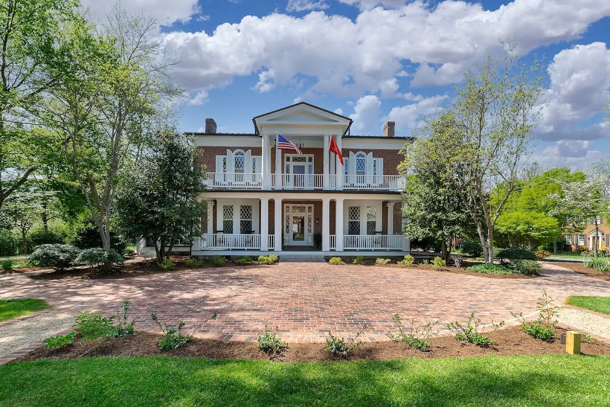 Stonegate: An Elegant Guesthouse