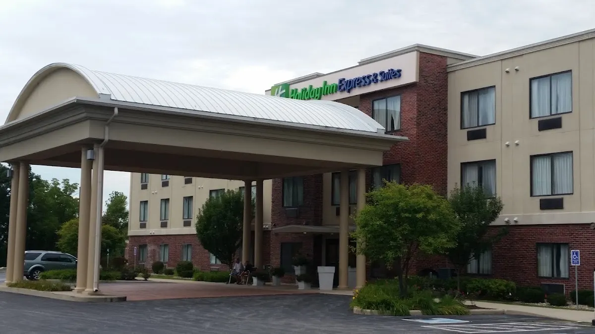 Holiday Inn Express & Suites Valparaiso, an IHG Hotel