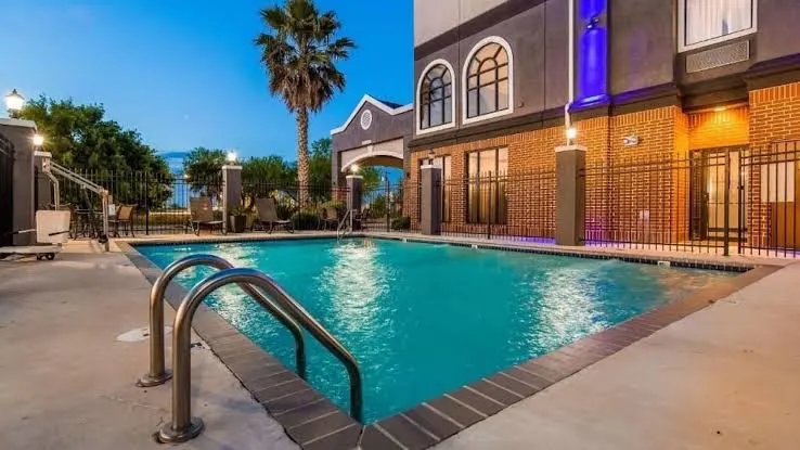 Hondo Inn Hotel