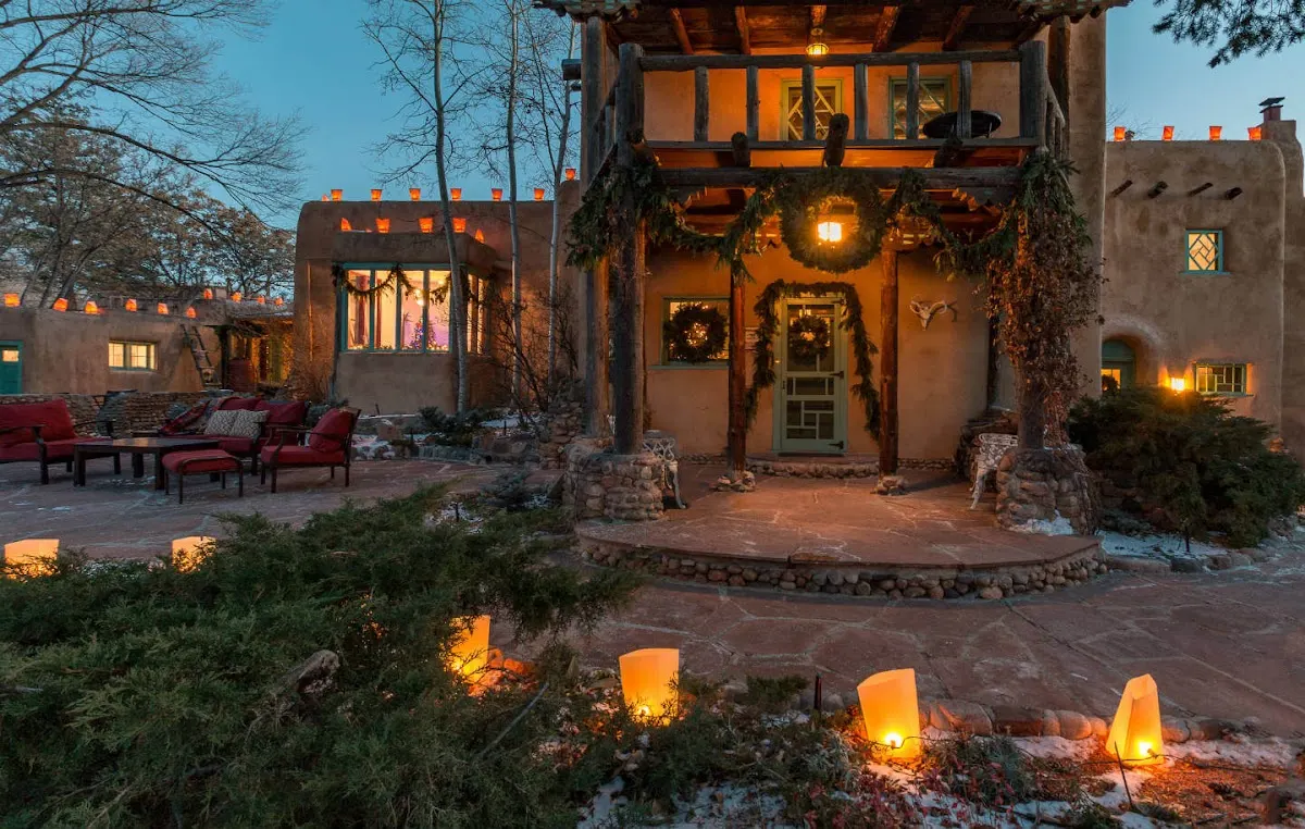 Inn of the Turquoise Bear