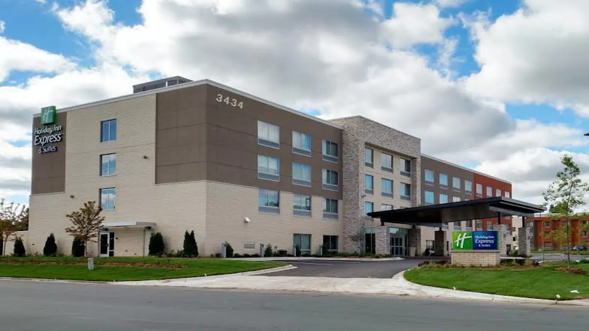 Holiday Inn Express & Suites Eagan - Minneapolis Area by IHG