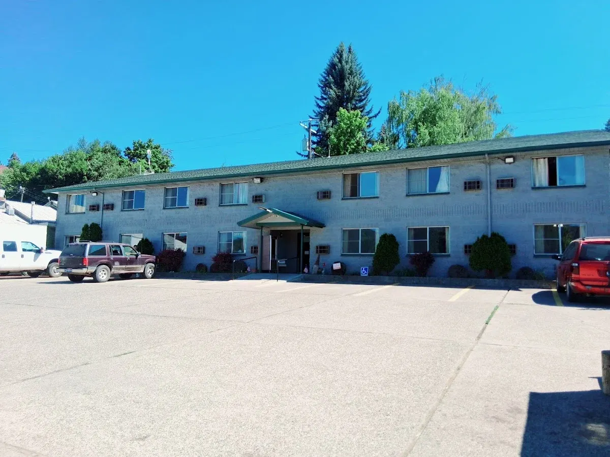 Pines Motel Inc
