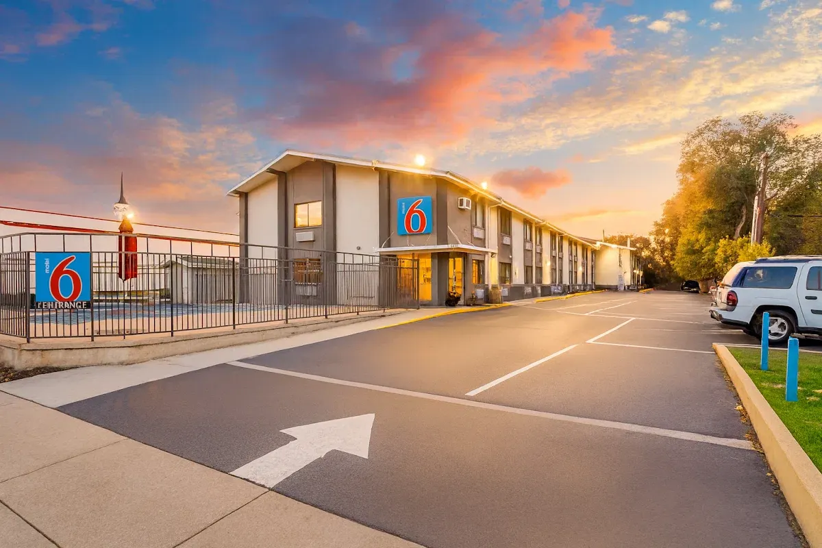 Motel 6 Ogden, UT- Downtown
