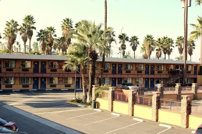 Orange Show Inn
