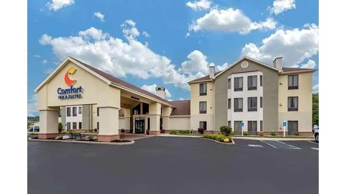 Comfort Inn & Suites Warsaw near US-30