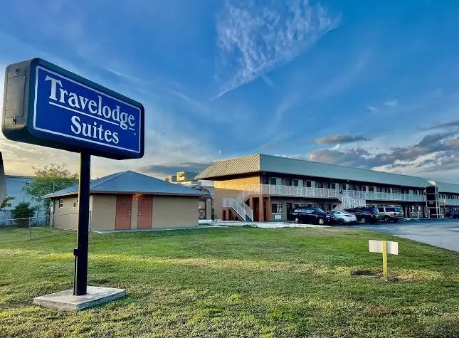 Travelodge Suites by Wyndham Lake Okeechobee