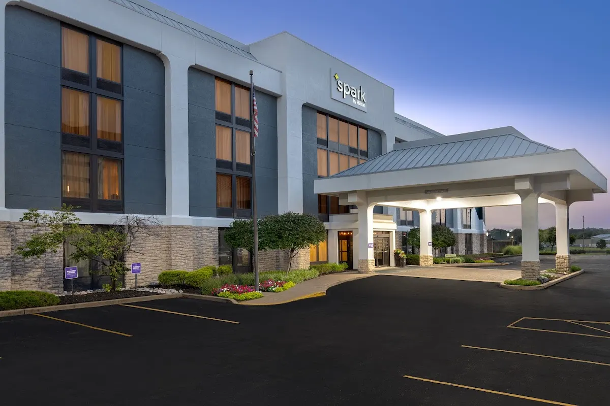 Spark by Hilton St. Louis Southwest