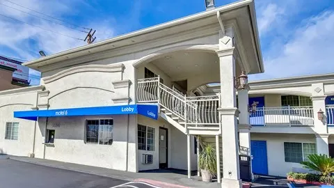 Motel 6 Garden Grove, CA