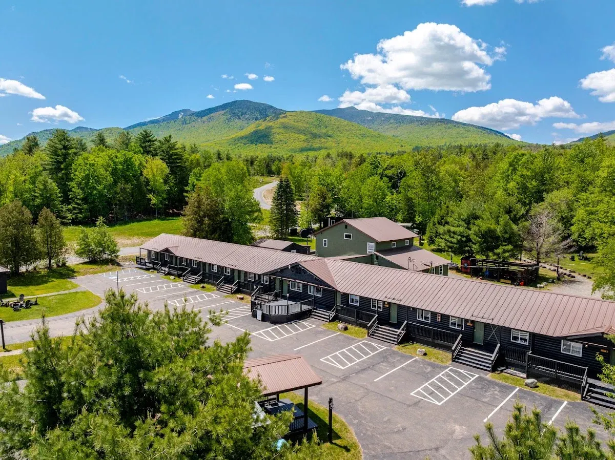 Wolfjaw Lodge