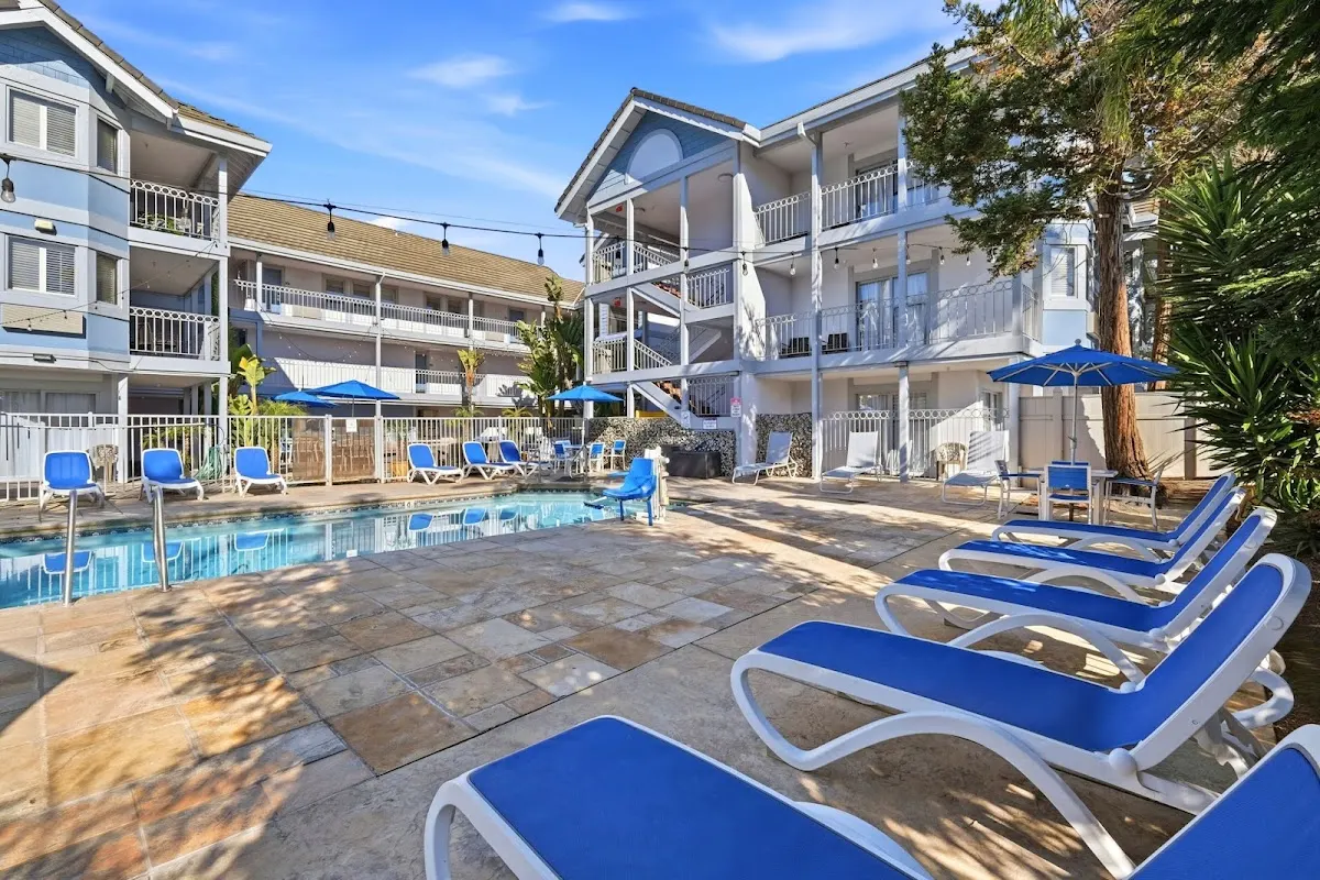 Hotel Solares