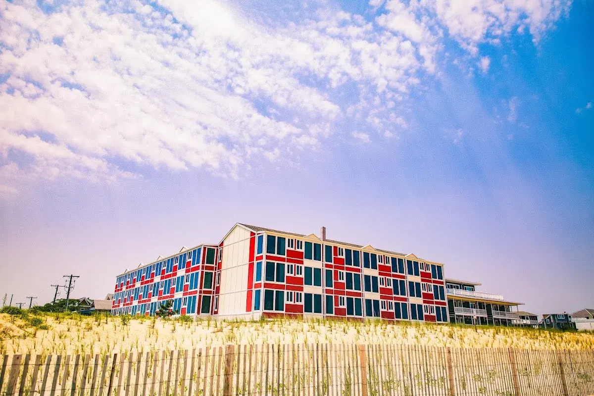 The Surf Club Oceanfront Hotel
