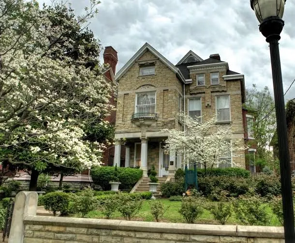 Central Park Bed & Breakfast
