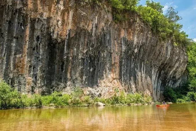 Echo Bluff State Park