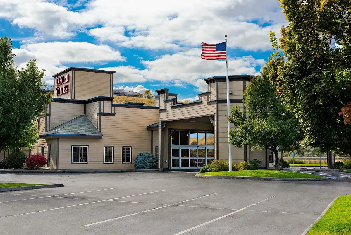 Oxford Suites Pendleton