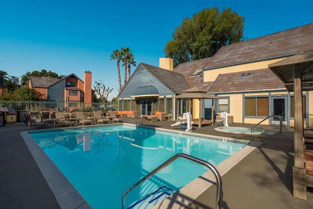 SenS Suites Livermore, SureStay Collection by Best Western