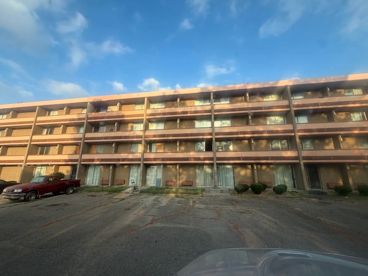 Airport Inn