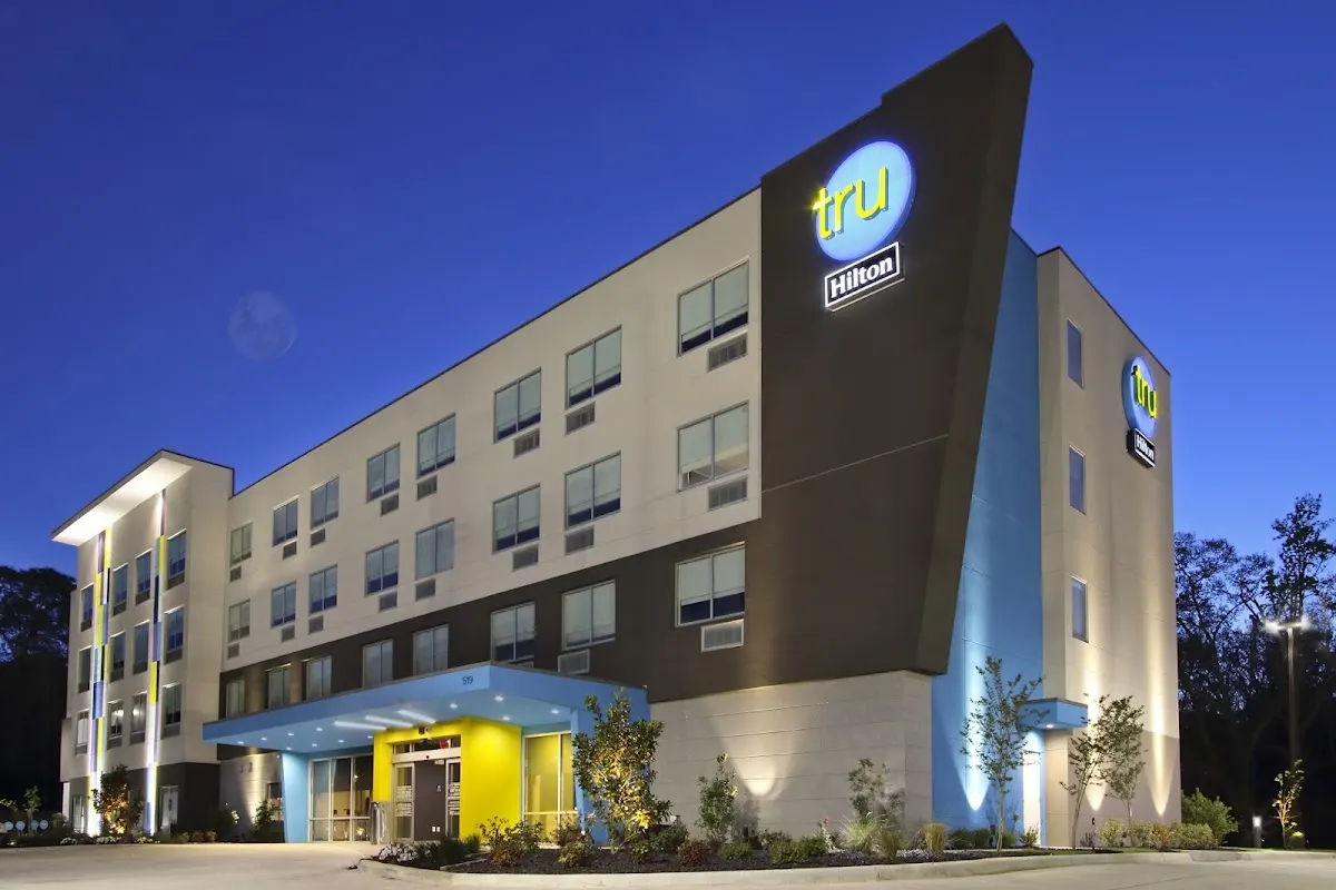 Tru by Hilton Meridian