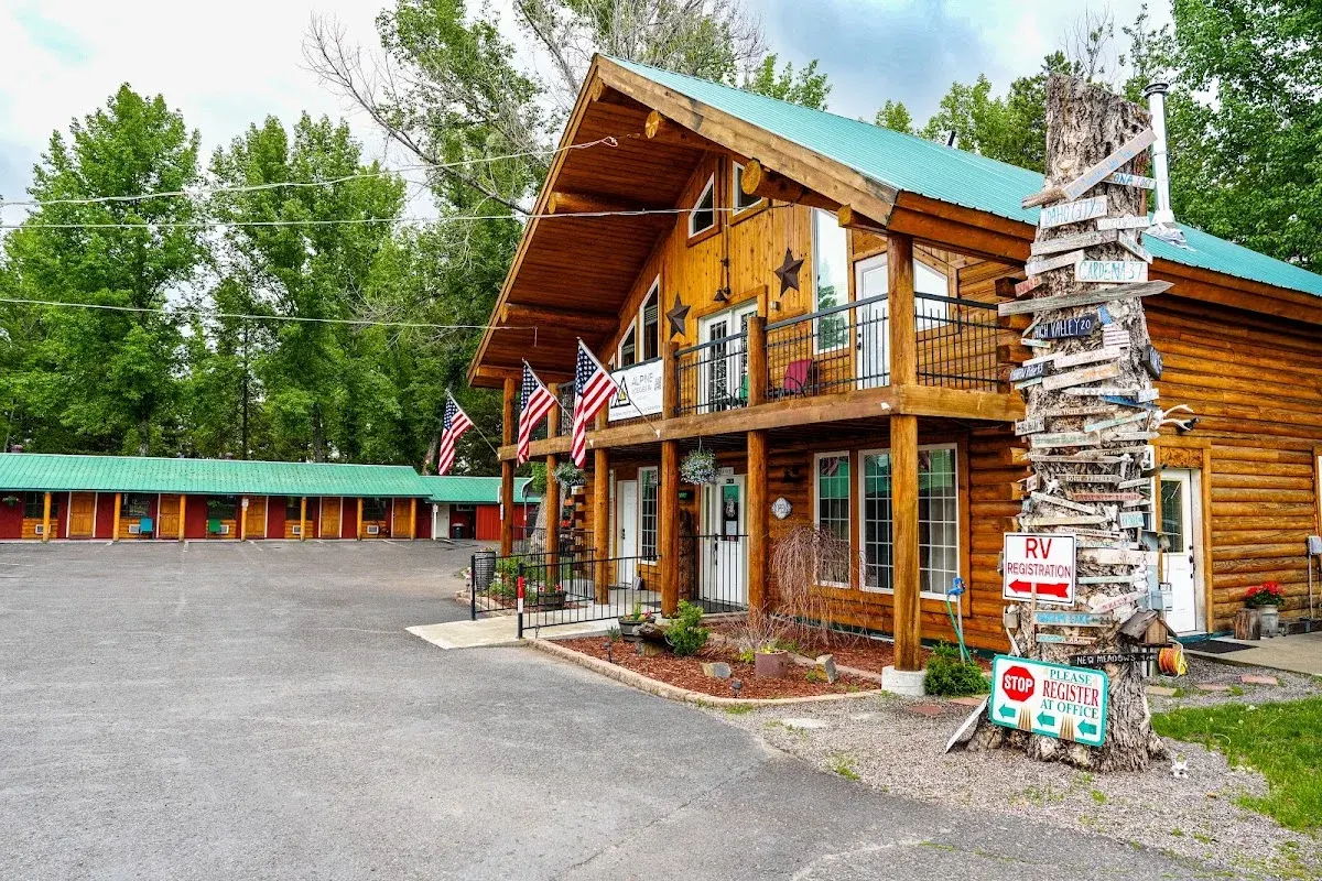 Alpine Lodge Motel and RV