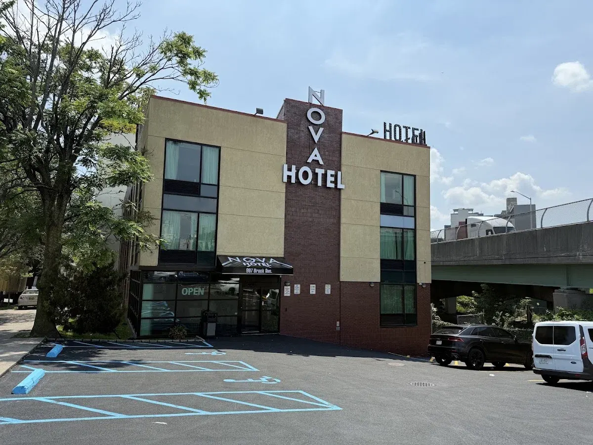 Nova Hotel Bronx - Free Parking