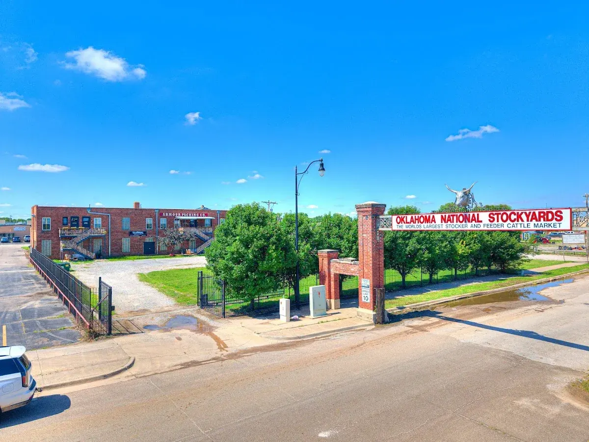 Ten Arrows Stockyards Hotel