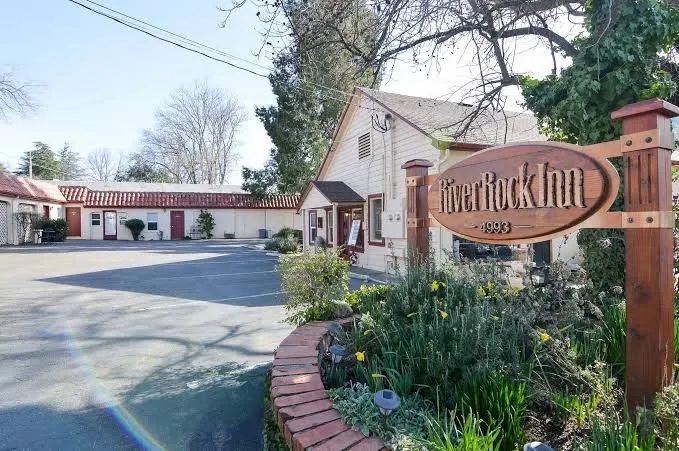 River Rock Inn
